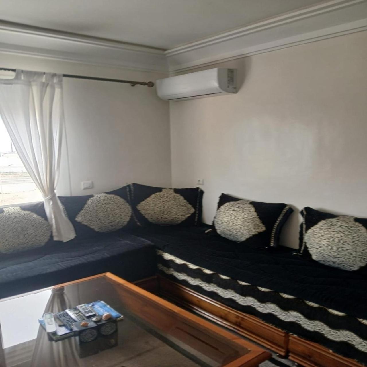 Appartement Vue Panoramique Sur Avec Climatisation! A 5 Minutes A Pied De La ! A Environ 6 Minutes En Voiture Du Centre D'agadir Et A 10 Minutes En Voiture De Taghazout ! *